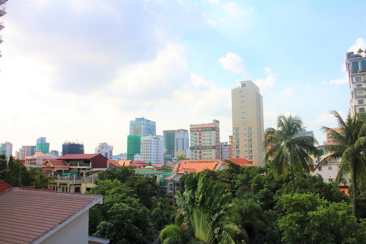 De Ninth Boutique Hotel & Spa พนมเปญ ภายนอก รูปภาพ