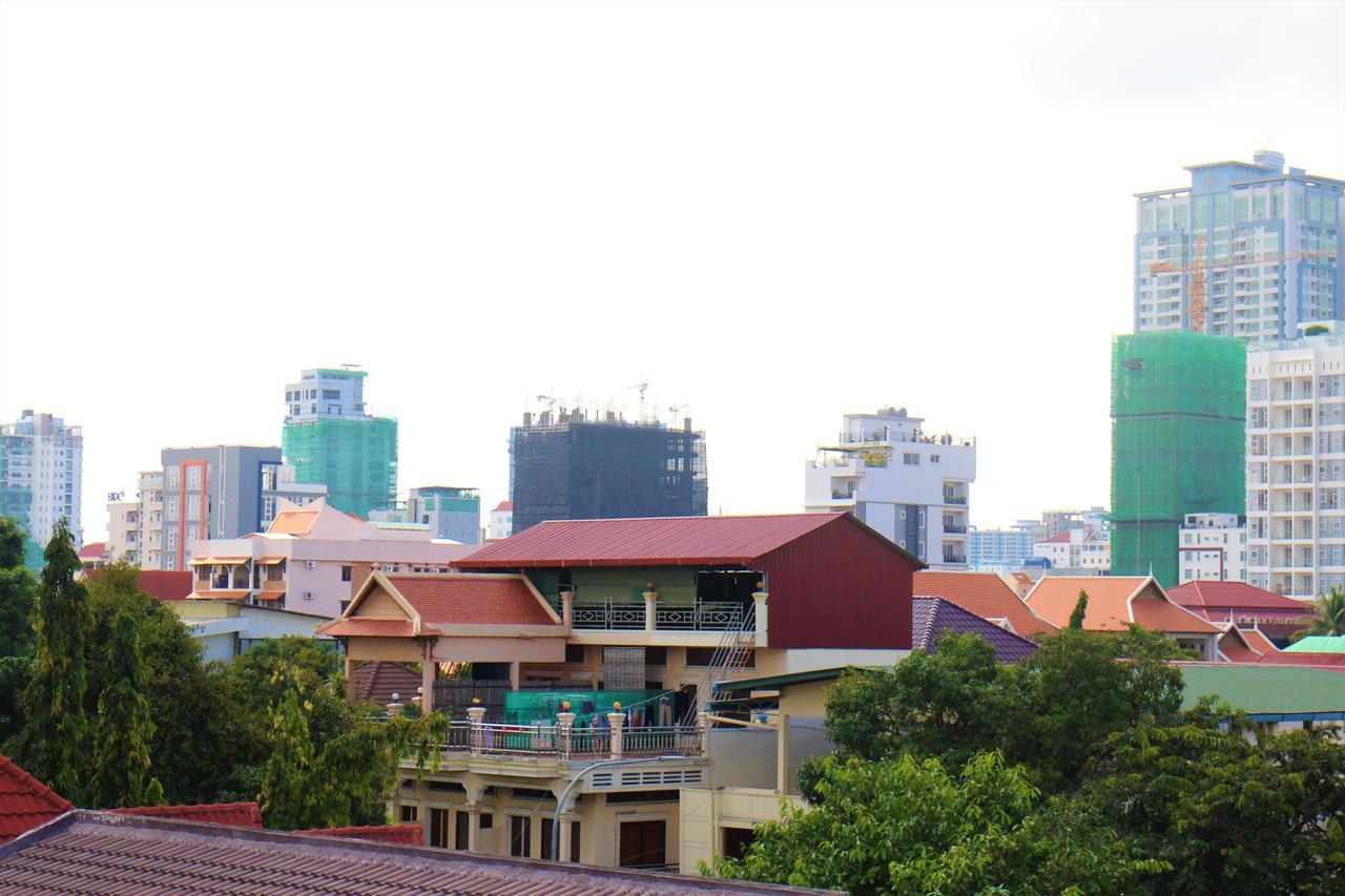 De Ninth Boutique Hotel & Spa พนมเปญ ภายนอก รูปภาพ