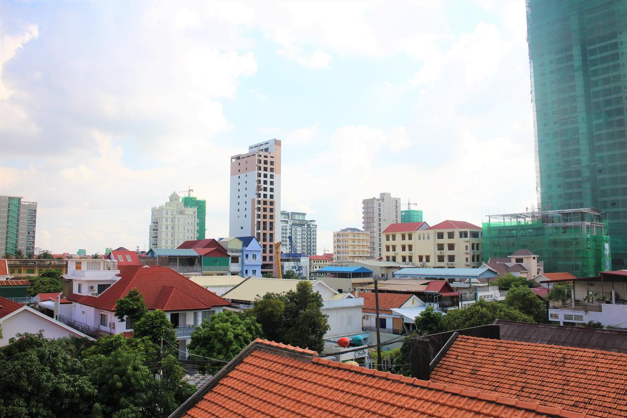 De Ninth Boutique Hotel & Spa พนมเปญ ภายนอก รูปภาพ