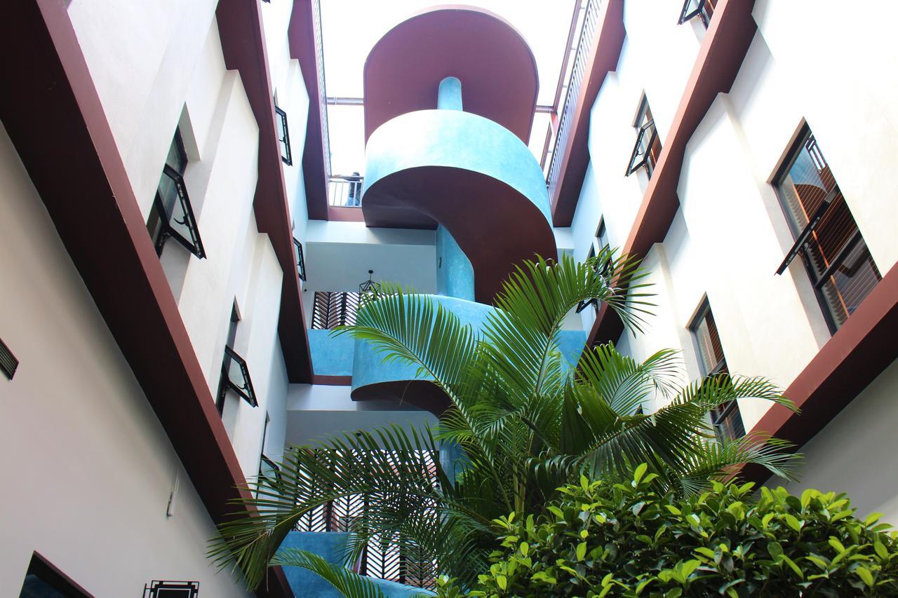 De Ninth Boutique Hotel & Spa พนมเปญ ภายนอก รูปภาพ