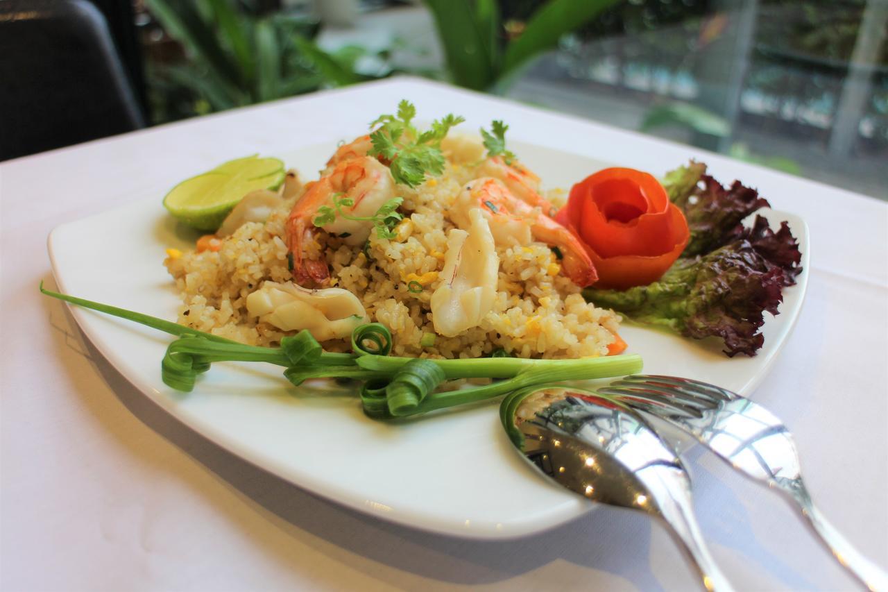 De Ninth Boutique Hotel & Spa พนมเปญ ภายนอก รูปภาพ
